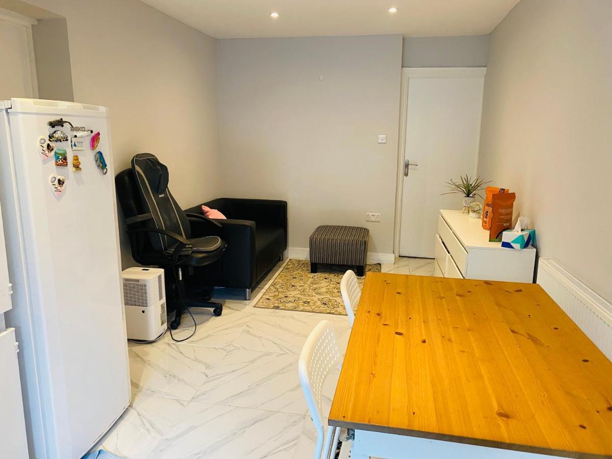1 Studio Room Near Central London Exterior photo